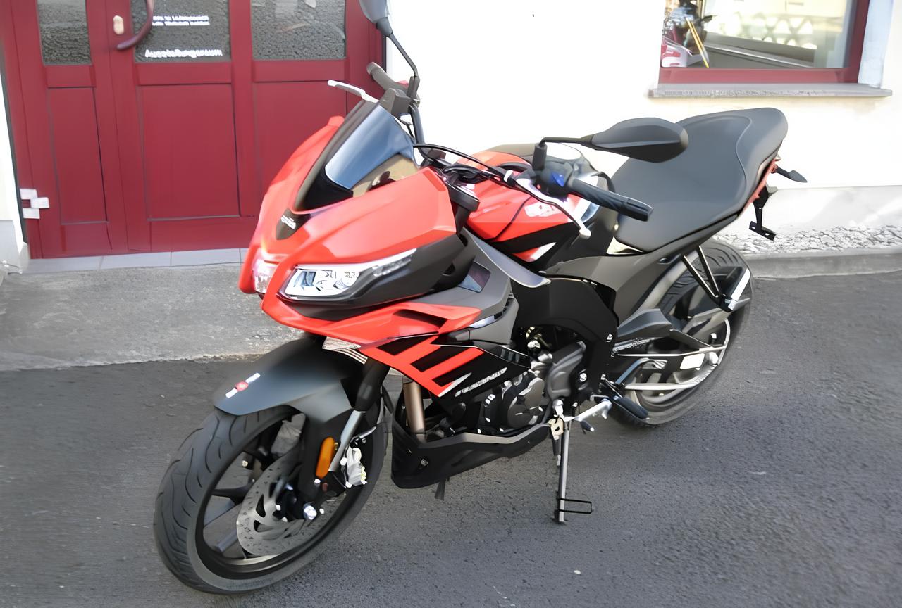 F&T Fahrzeug-Technik GmbH - Ihr Motorradhändler und Motorradwerkstatt in Freital, Dresden, Sachsen und deutschlandweit - Tuono 125 ABS