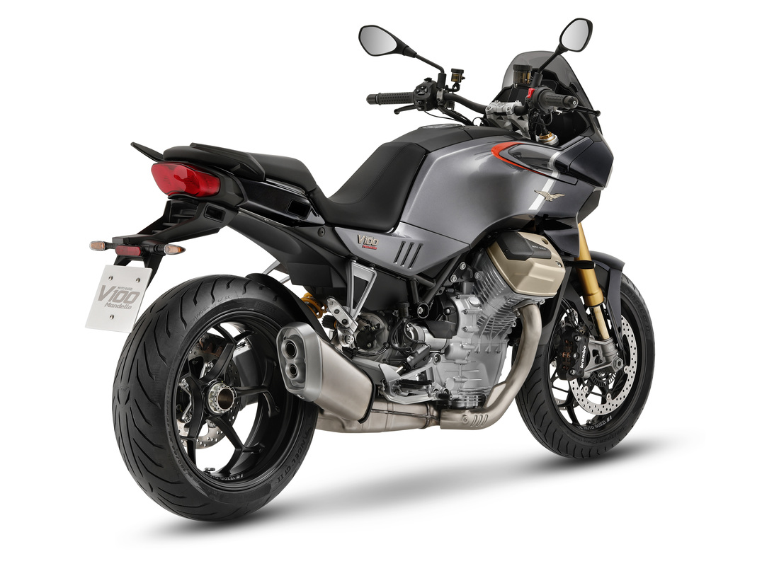 F&T Fahrzeug-Technik GmbH - Ihr Motorradhändler und Fachwerkstatt in Freital, Dresden, Sachsen und deutschlandweit - Moto Guzzi V100 Mandello S - Ansicht hinten rechts