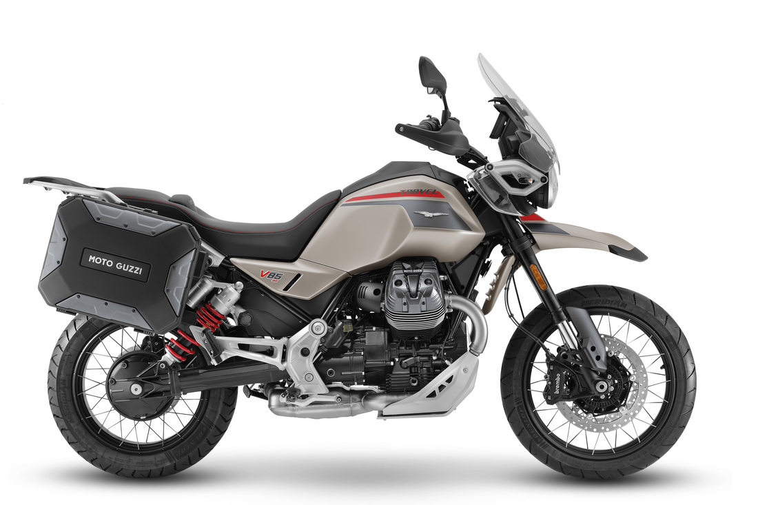 F&T Fahrzeug-Technik GmbH - Ihr Motorradhändler und Fachwerkstatt in Freital, Dresden, Sachsen und deutschlandweit - Moto Guzzi V85 TT Travel - Ansicht Seite rechts