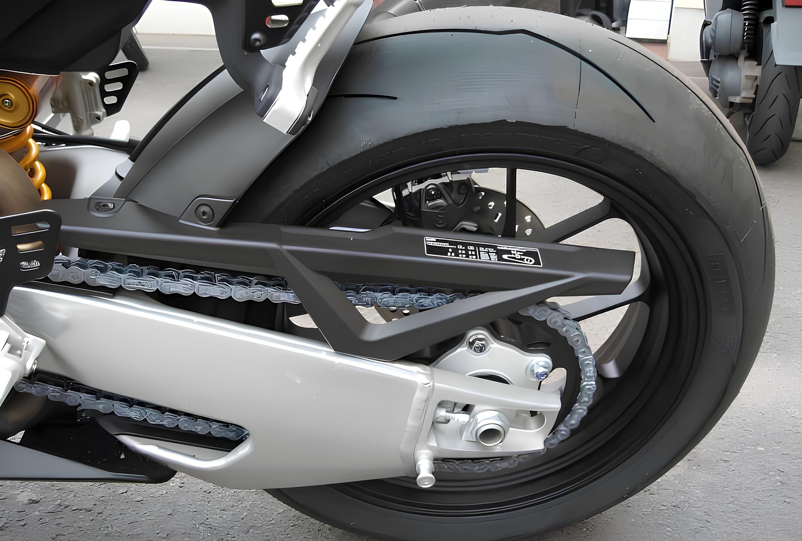 Individuelle Umbauten für Moto Guzzi, Aprilia und weitere Motorräder: Ihr Wunsch ist unser Service